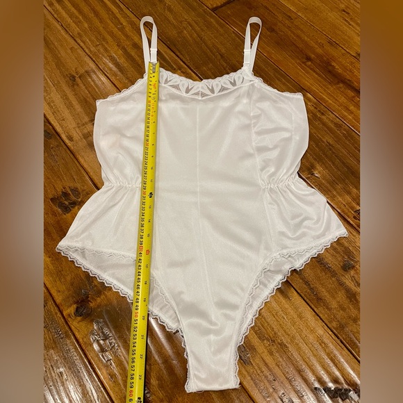 Vintage Pink Lady white nylon teddy bodysuit - Picture 14 of 14